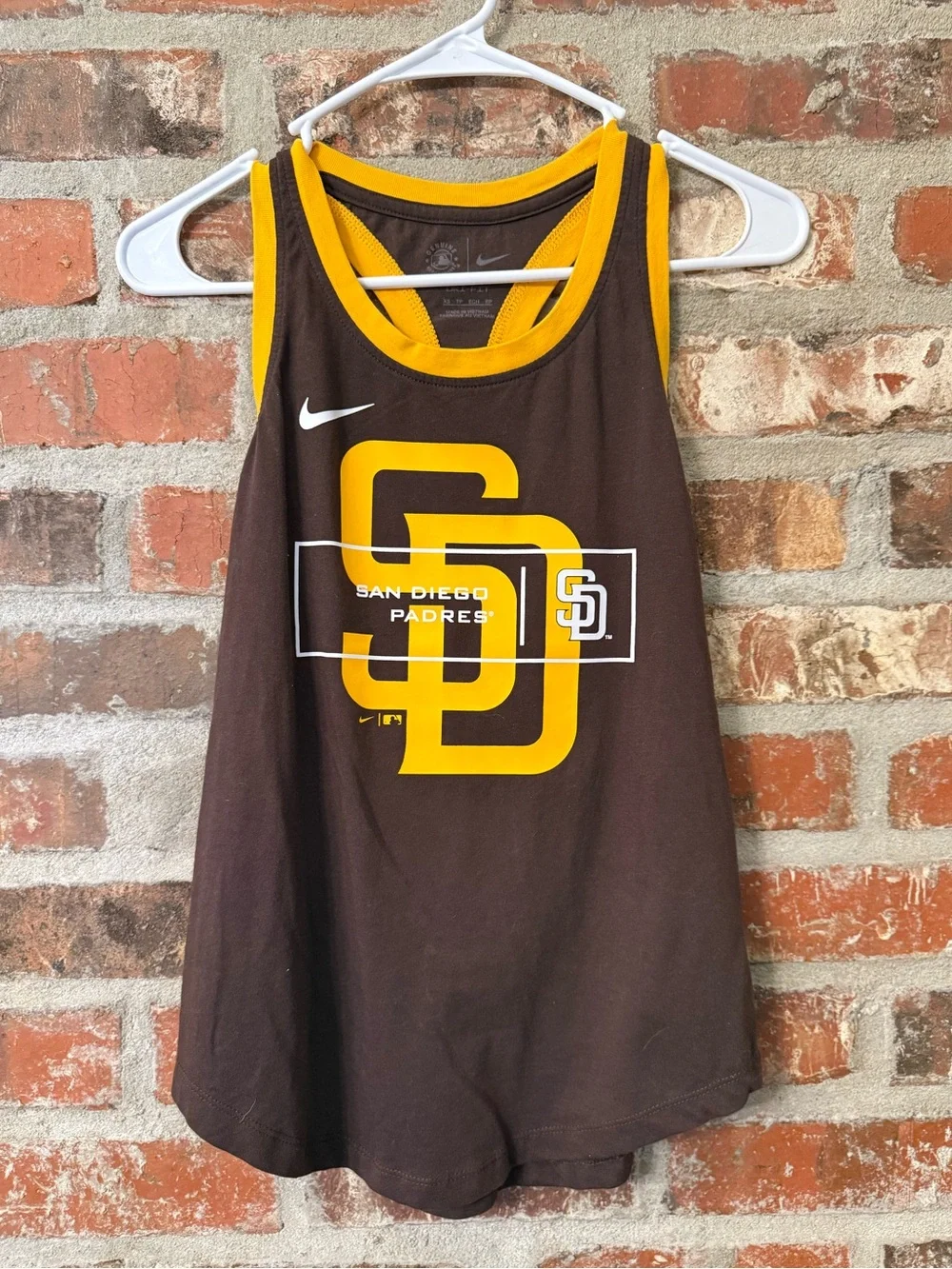 T66 -Nike Padres Dri-FIT Sleeveless Athletic Tank